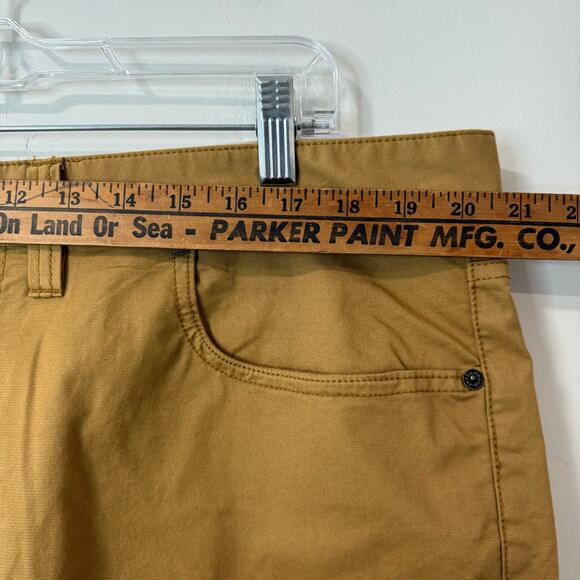 Prana Men's Ulterior Shorts NEW 9" Inseam Brown 40 Chino Stretch - Picture 4 of 7